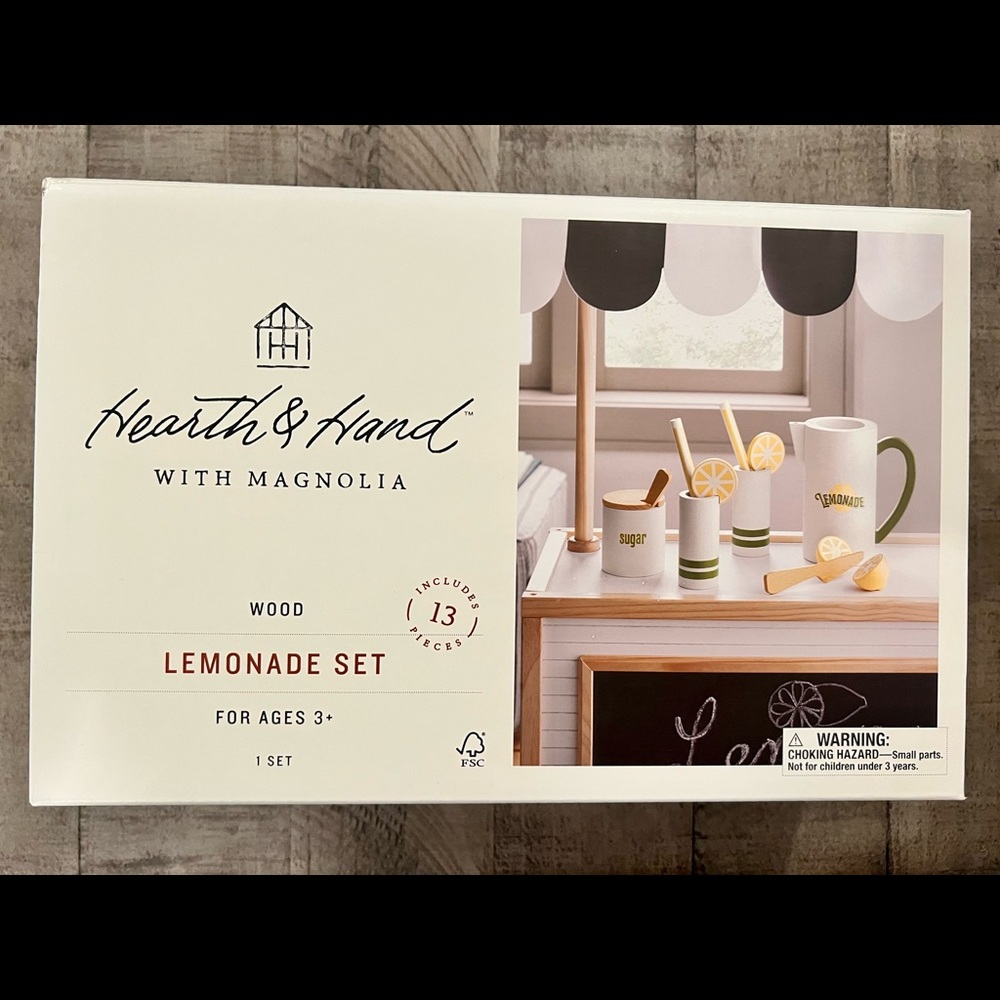 Hearth & Hand Wooden Lemonade Play Set